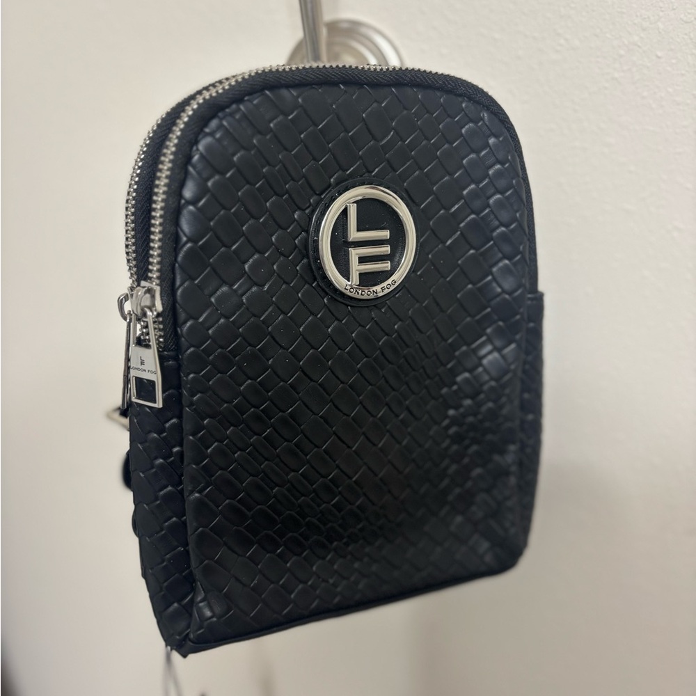 London Fog Broadway Double Compartment Woven Sling Bag – Black